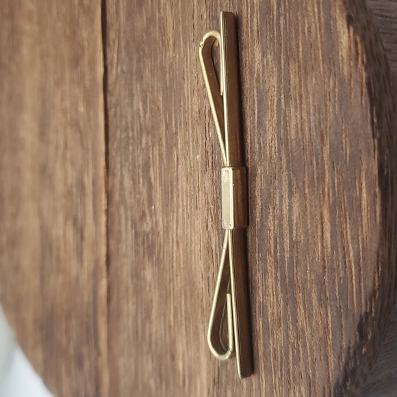Jewelry - Bow tie‎ collar clip or money clip vintage